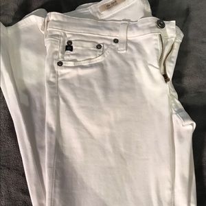 AG The Stilt Jeans- white- size 26- euc- like new!